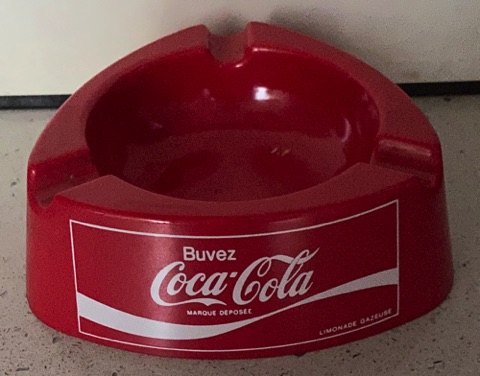 07753-1 € 4,00 coca cola asbak plastic rood.jpeg